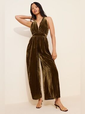 Petal & Pup Melody Cruched Velvet Jumpsuit Size Medium Mocha Olive
